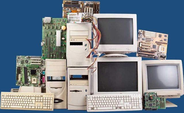 Haufen alter Computer